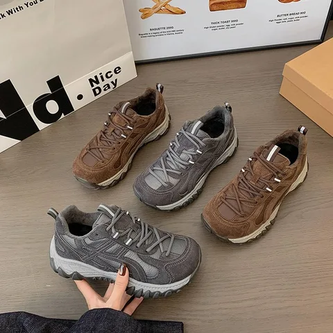 Winter Fleece Lined Outdoor Hiking Shoes for Women, Vintage Distressed Thick Sole Warm Sneakers, Brown & Grey Available