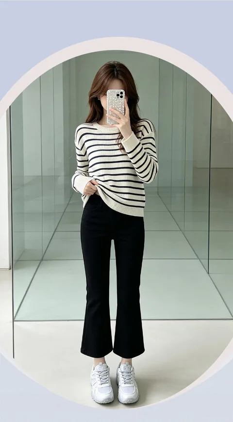 Women's Lace-Up Low-Top Sneakers