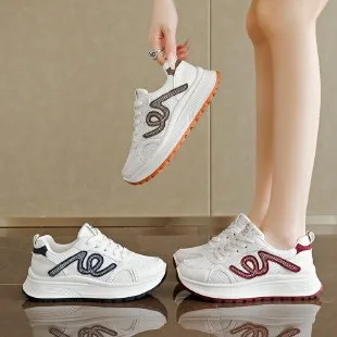 Women's White Chunky Platform Sneakers Curly Line Detail Lace-Up Casual Walking Shoes Lightweight Spring Autumn